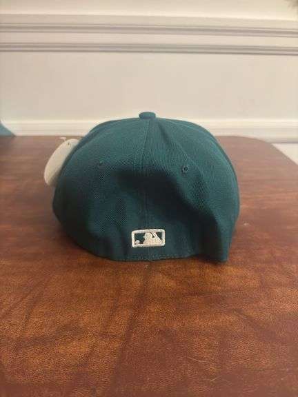 Cleveland Indians SnapBack Hat Size 7 1/2 Green