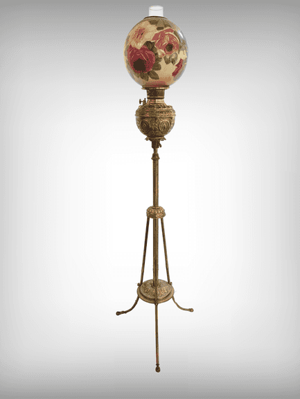 Beautiful Antique Brass Telescpoing Hand-Painted Oil Parlor Lamp