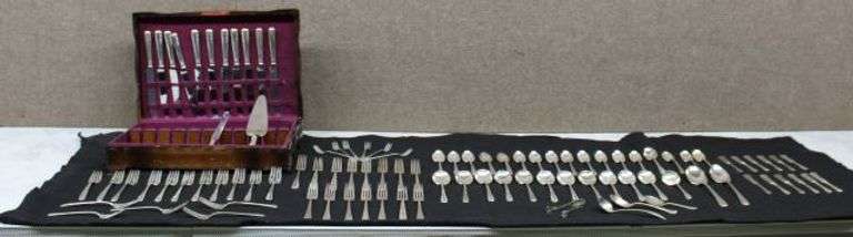 Courtship Pattern Sterling Silver Flatware Set 2916 Grams