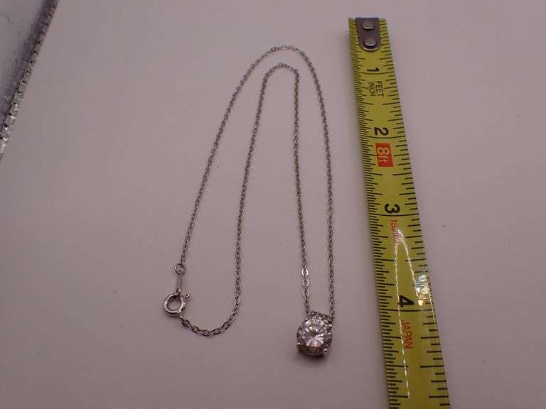 Vintage .925 Sterling Silver Necklace with large CZ Sterling Pendant 2.94g