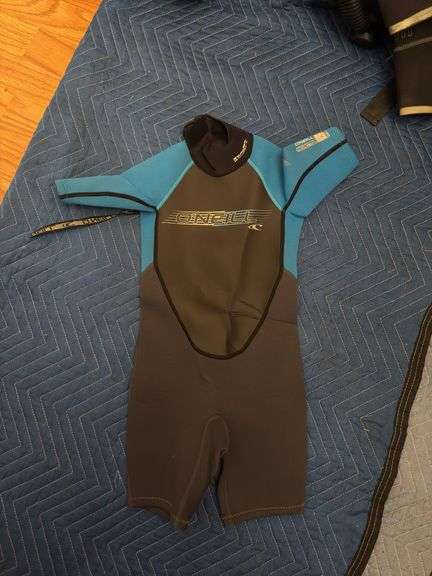 O’Neill 2mm Kids Size 6 Wet Suit