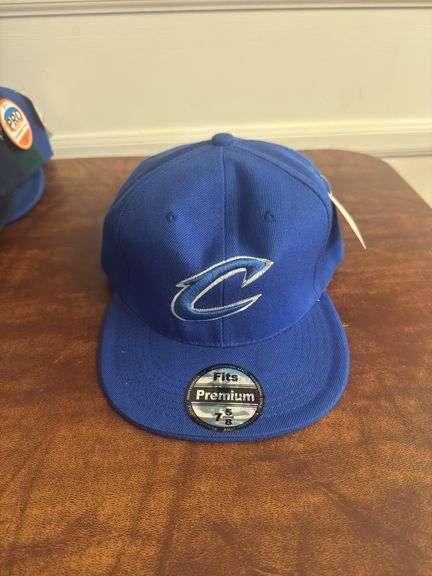 Cleveland Cavaliers SnapBack Size 7 5/8 Blue C
