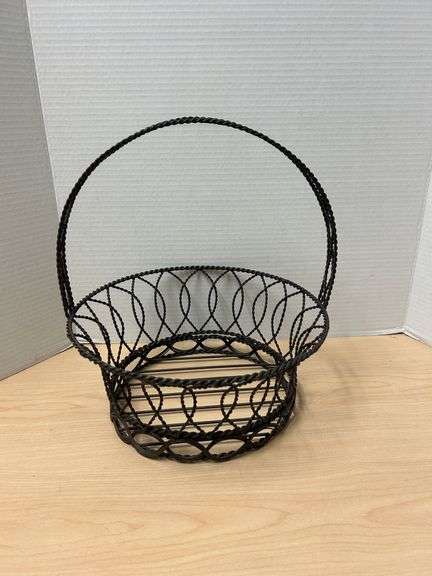 Decorative Twisted Metal Basket with Handle