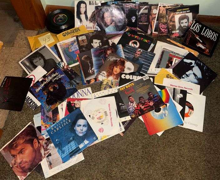 VINYL RECORDS 33 & 45's - Auction Ohio