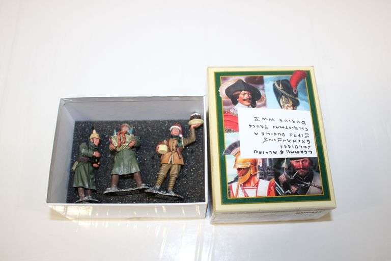WWI Christmas Truce Figures