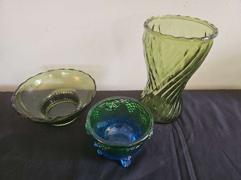 Green Glassware Green/Blue Gradient Piece