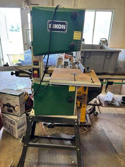 Rikon 16-Inch Bandsaw with 1.5 HP Motor