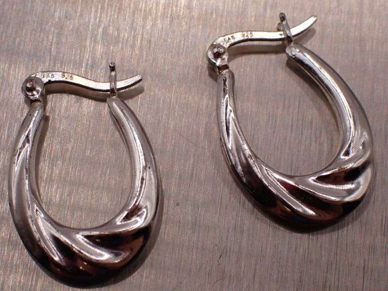 .925 Sterling Silver Earrings 2.74g