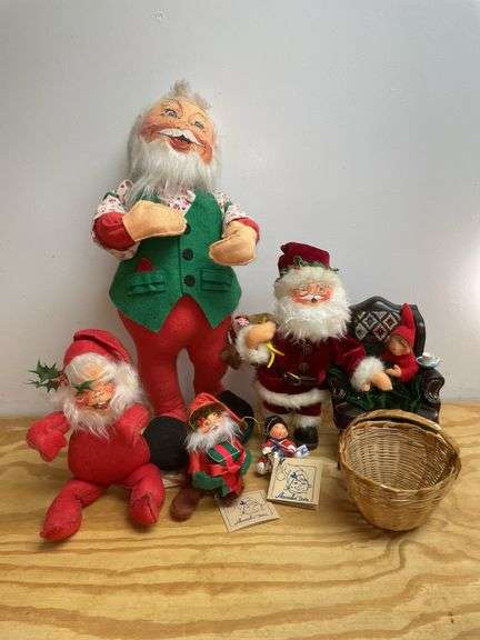 AnnaLee Collectible Dolls
