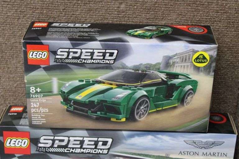 LEGO Speed Champions Aston Martin Valkyrie AMR Pro and Vantage GT3 Set 76910 & Lotus Evija Set 76907