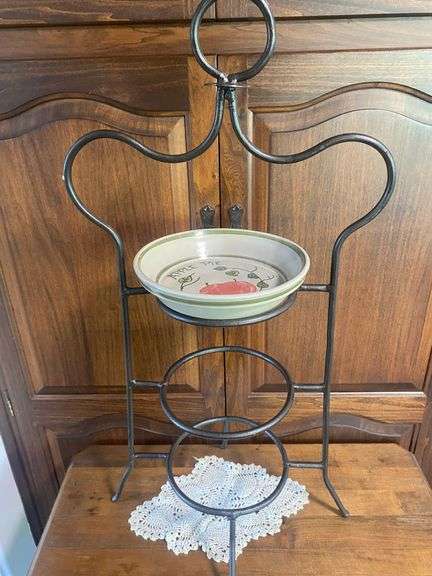 Cast Iron Pie Plate Stand with Apple Dish