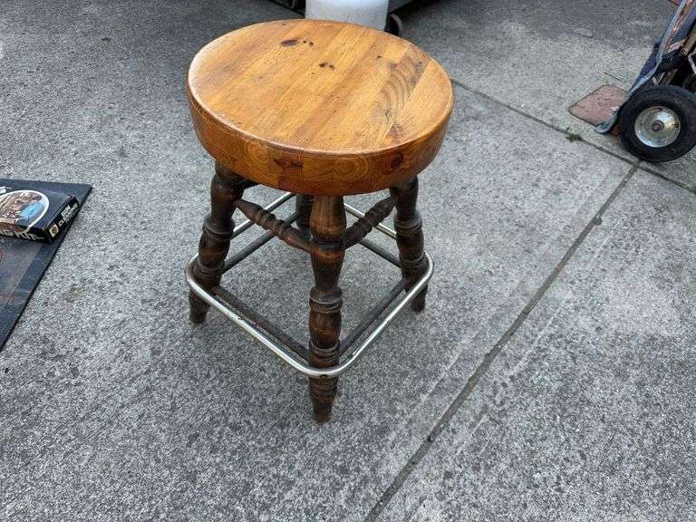 Barstool