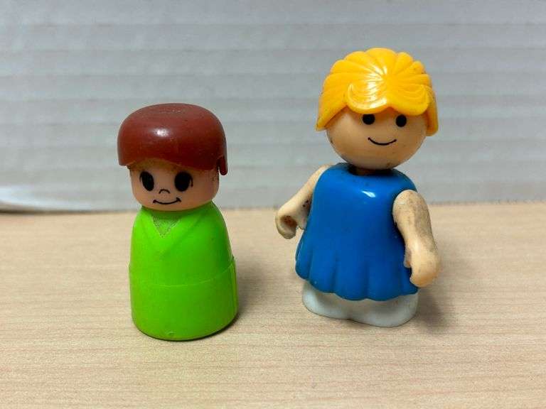 Vintage Fisher-Price Little People Figures – 2 Pieces
