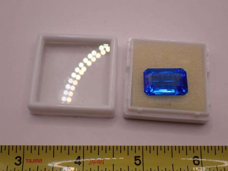 17.5 Carat Natural Blue Tanzanite Gemstone 3/4" x 1/2" 3.5g