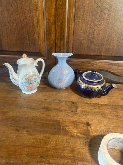 Decorative Pottery & Teapots Trio