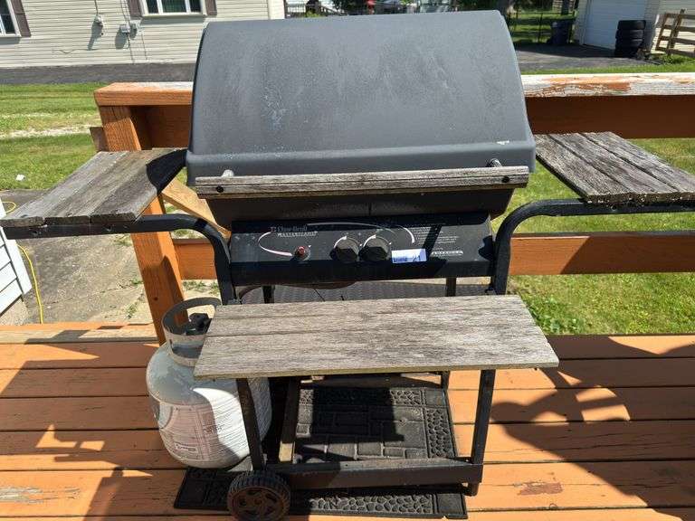 Charbroil Propane Grill