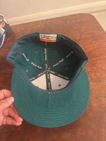 Cleveland Guardians SnapBack Size 7 1/2 Green