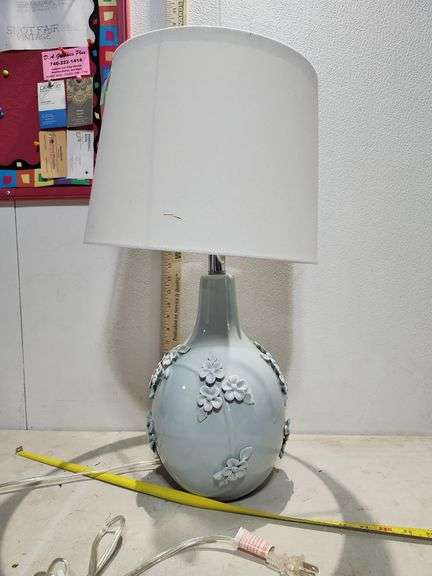 23.5" Flower Ceramic Lamp Shade Needs Cleaned