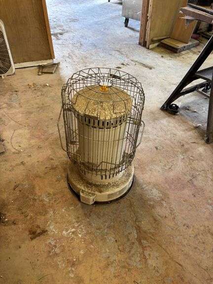 RedStone Kerosene Heater with Safety Cage