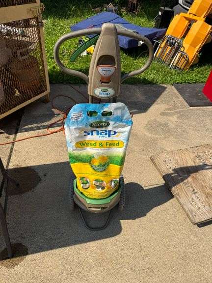 Yard Spreader