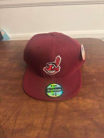 Cleveland Indians SnapBack Hat Size 7 3/4 Burgundy