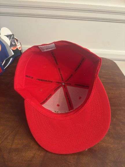 Cleveland Cavaliers SnapBack Size 7 5/8 Red