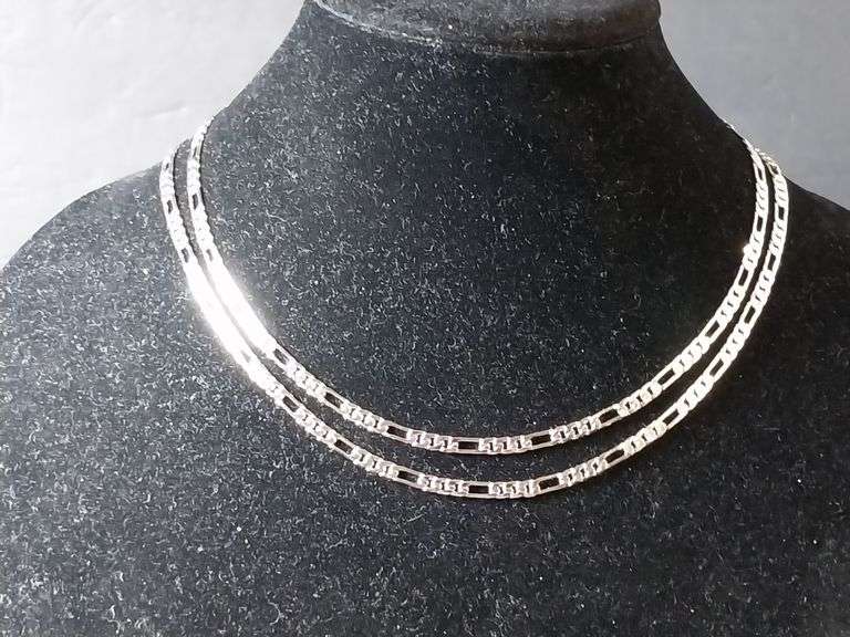 Title: Pair of Unmarked Silver-Tone Figaro-Style Necklaces