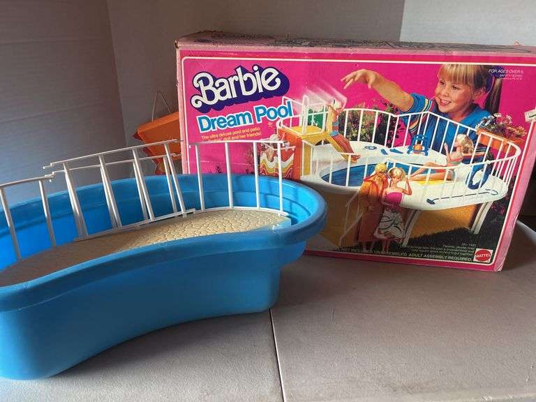 Vintage Barbie Dream Pool