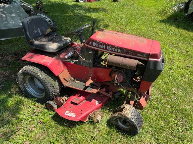 Wheel Horse Tractor
