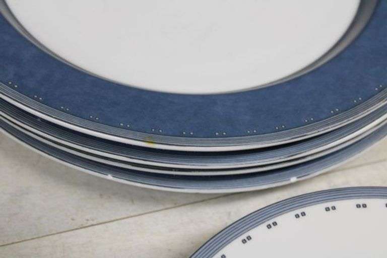 Dansk Gridworks Dinnerware and Assorted Glassware Grouping