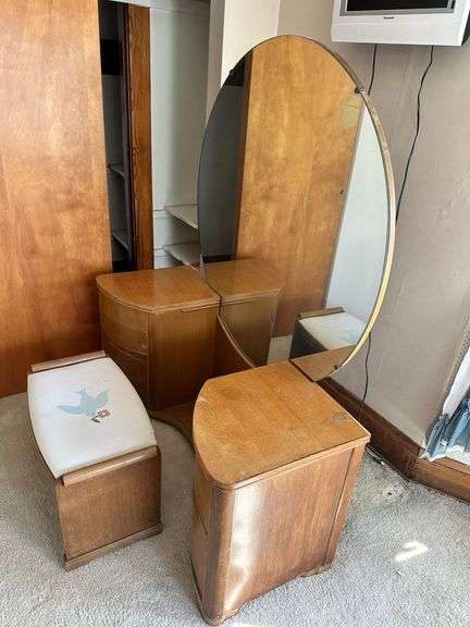 Art Deco Style Vanity with Mirror and Bench