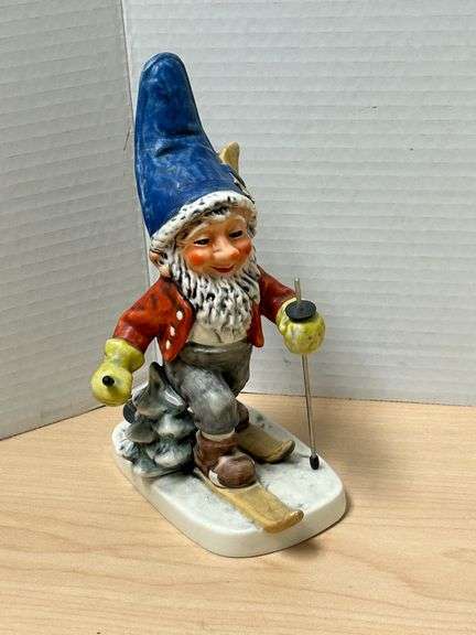 Goebel West Germany Gnome Skier Figurine – Well 522 (1978)