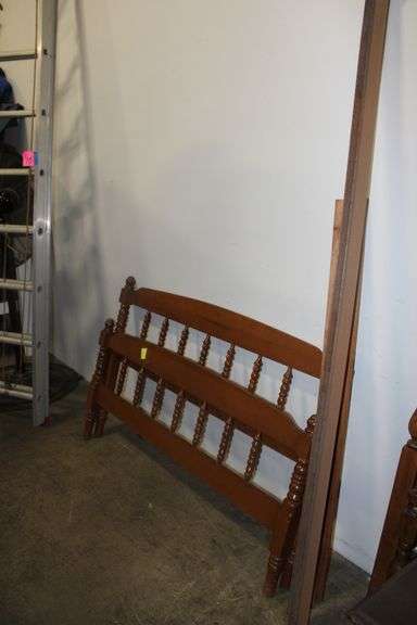 Spindle Bed