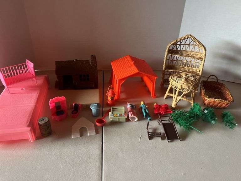 Barbie Play House Accessories
