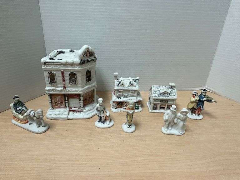 Vintage Snow Village Set – 3 Buildings & 5 Figurines Including Sleigh, Couples, and Children