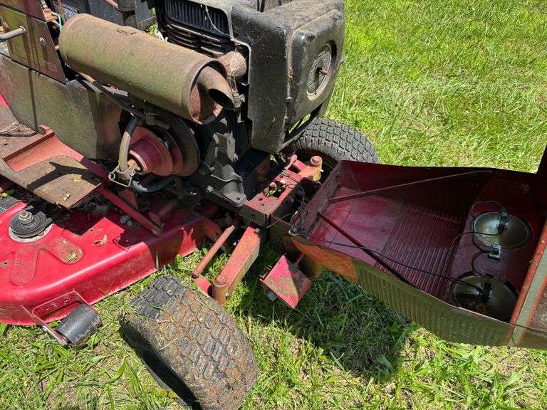 Wheel Horse Tractor