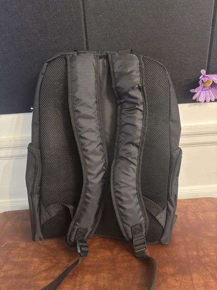 Book-Bag Eastsport NWT Very good condition