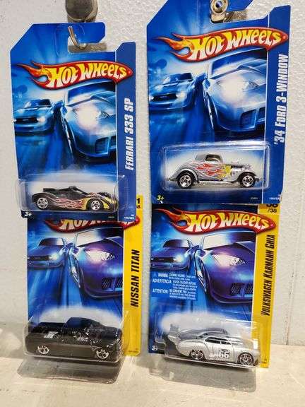 2007 Hot Wheels #31, 38, 190, 195
