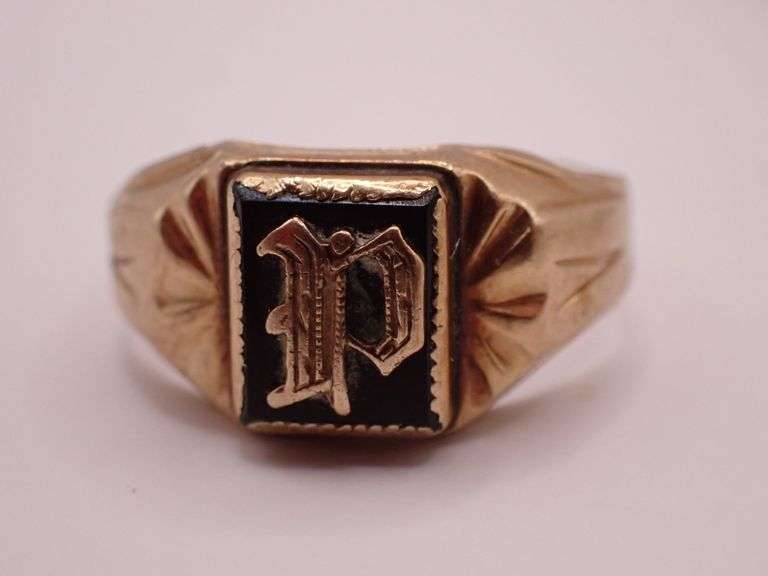 Vintage 10K Yellow Gold Black Onyx Ring 1.85g