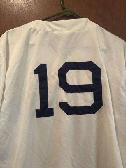 Cleveland #19 jersey Size XL