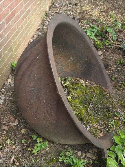 Cast Iron Cauldron