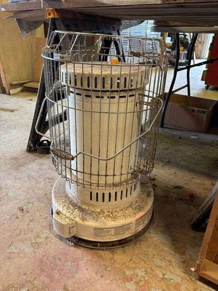 RedStone Kerosene Heater with Safety Cage