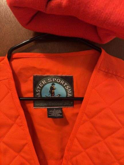 Master Sportsman Outdoor Hunting Vest Size L and Hat OS LIKE NEW
