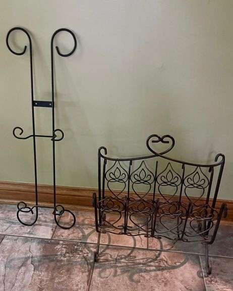 Southern Living Magazine Rack and Plate Holder