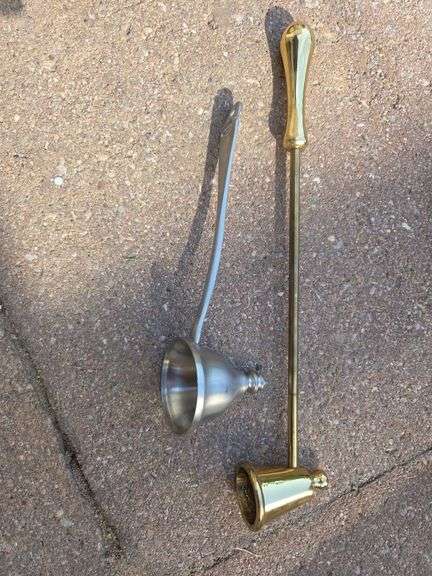 2 candle snuffers