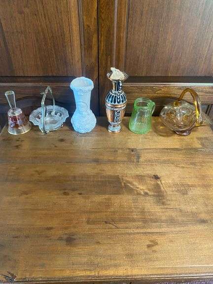 Mixed Art Glass & Decor Pieces
