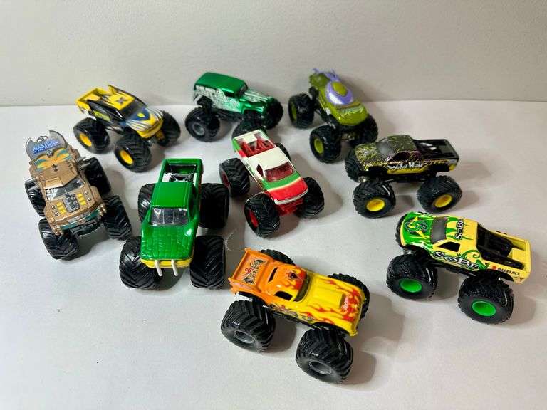 Hot Wheels Monster Cars/Trucks