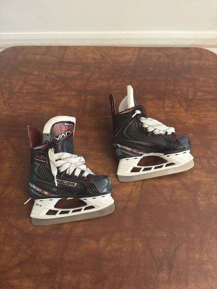 Bauer Vapor X2.7 Size Youth  8 D