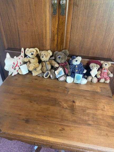 Vintage Boyd’s Bears & Plush Toy