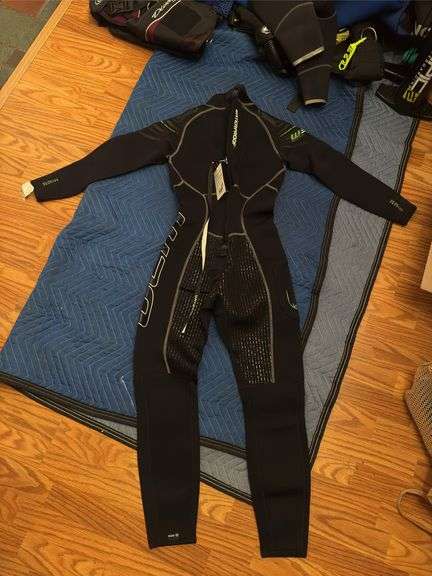 Aquatex 2.5mm W30 Fullsuit Ladies ML NEW WITH TAGS
